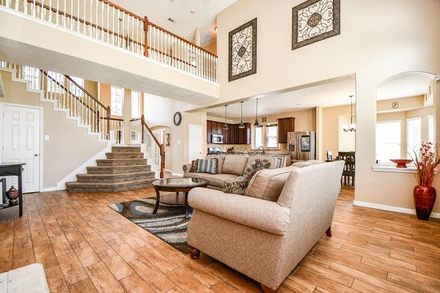 2810 Straight Elm Street, Fresno, TX 77545