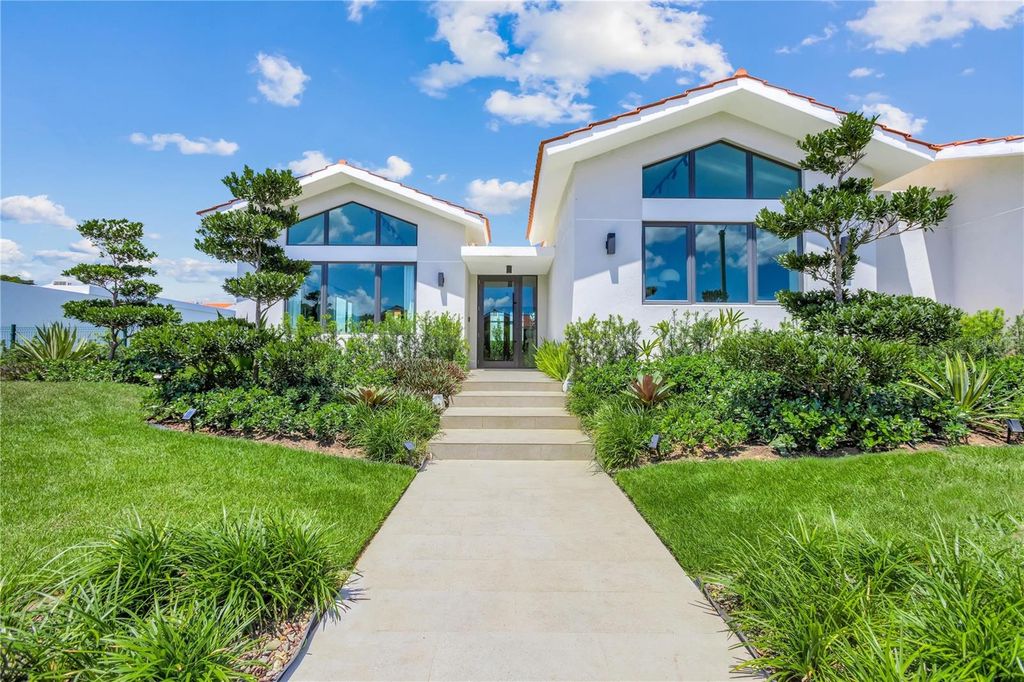 Image 1 of property listing at 765 CAMINO DE LOS ANTURIOS, Dorado, PR 00646