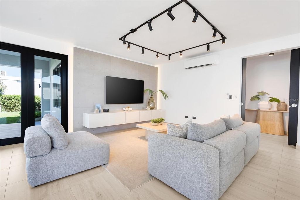 Image 14 of property listing at 765 CAMINO DE LOS ANTURIOS, Dorado, PR 00646