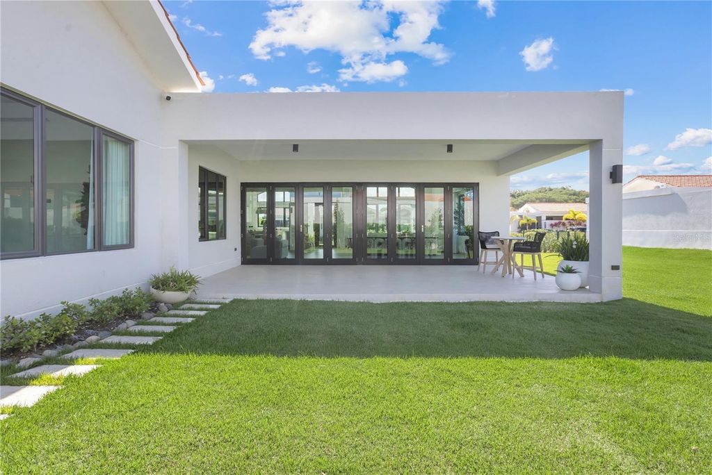 Image 7 of property listing at 765 CAMINO DE LOS ANTURIOS, Dorado, PR 00646