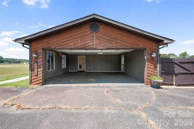 7610 Long Island Road, Catawba, NC 28609