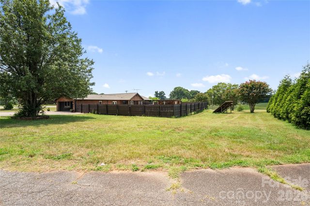 7610 Long Island Road, Catawba, NC 28609