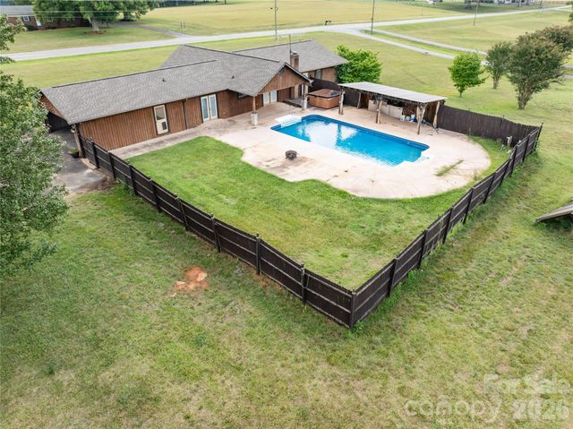 7610 Long Island Road, Catawba, NC 28609