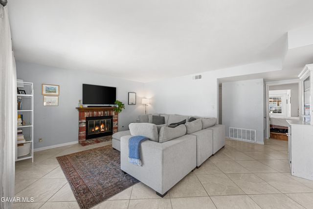4819 Vitrina Lane, Palmdale, CA 93551