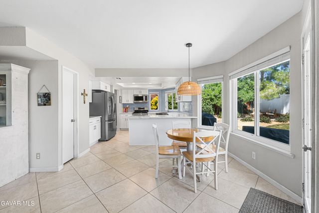 4819 Vitrina Lane, Palmdale, CA 93551