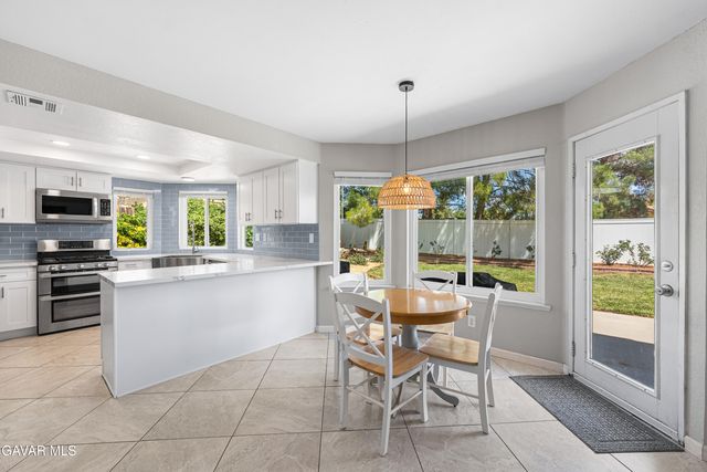 4819 Vitrina Lane, Palmdale, CA 93551