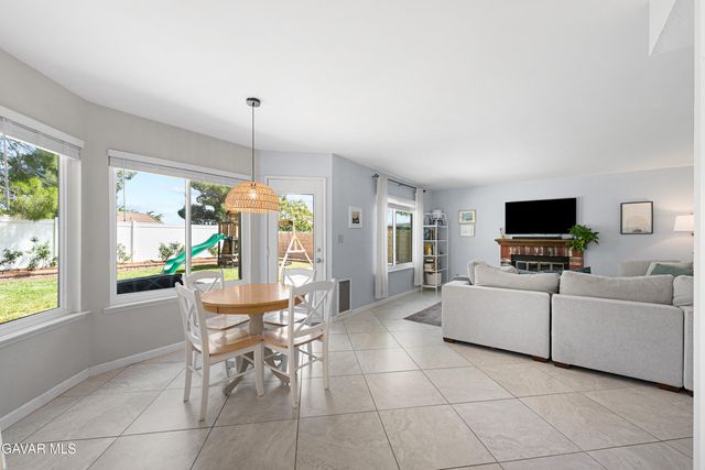 4819 Vitrina Lane, Palmdale, CA 93551