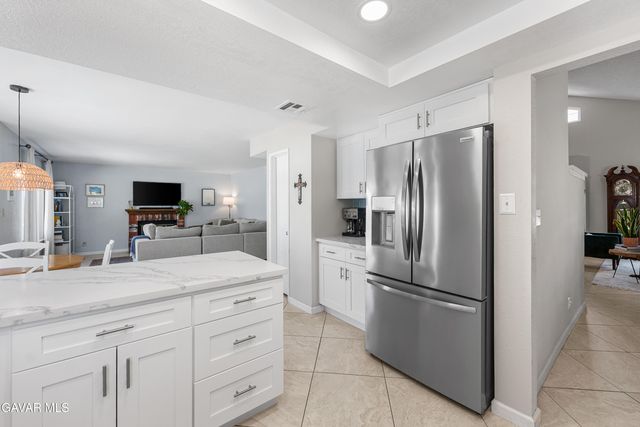4819 Vitrina Lane, Palmdale, CA 93551