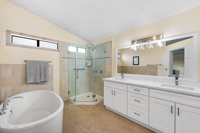 4819 Vitrina Lane, Palmdale, CA 93551