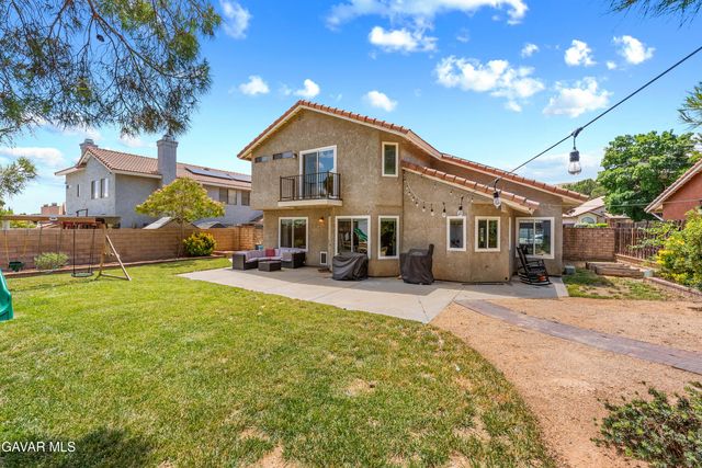 4819 Vitrina Lane, Palmdale, CA 93551