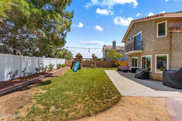 4819 Vitrina Lane, Palmdale, CA 93551