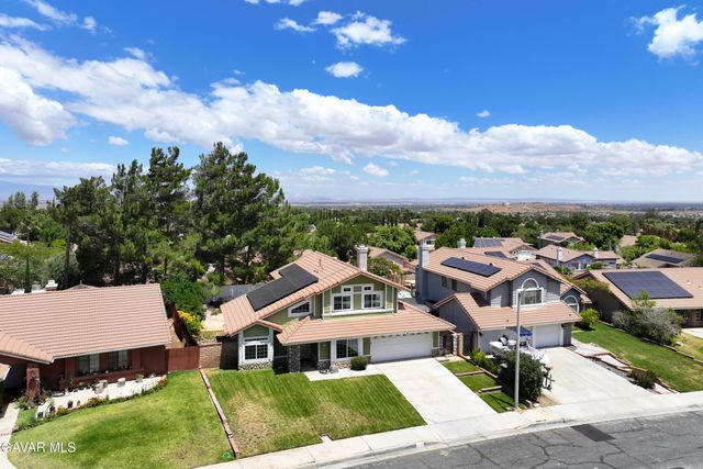 4819 Vitrina Lane, Palmdale, CA 93551