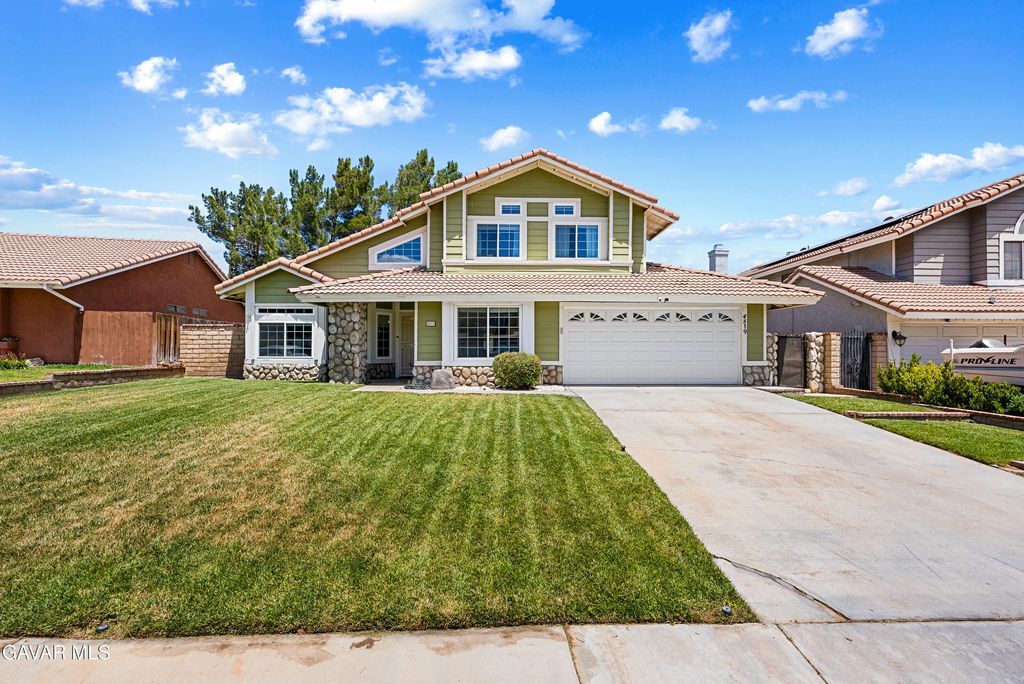 4819 Vitrina Lane, Palmdale, CA 93551