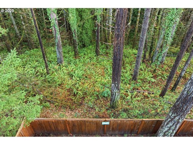 8565 Sw 176TH Ave, Beaverton, OR 97007