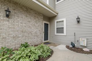 18730 Emerald CIRCLE #B, Brookfield, WI 53045