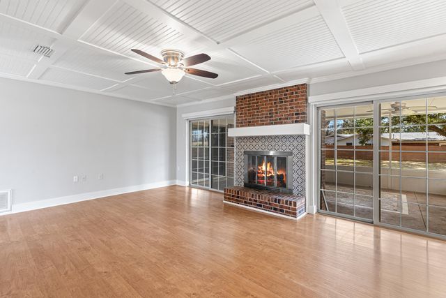 650 NE Country Club Avenue, Fort Walton Beach, FL 32547