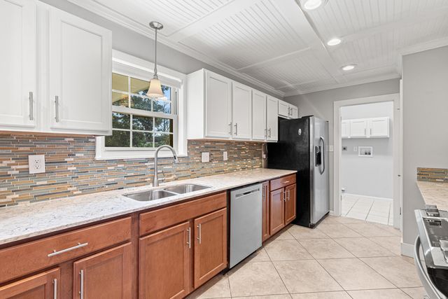 650 NE Country Club Avenue, Fort Walton Beach, FL 32547