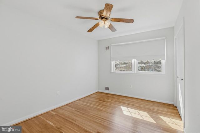 4102 LANDGREEN ST, Rockville, MD 20853