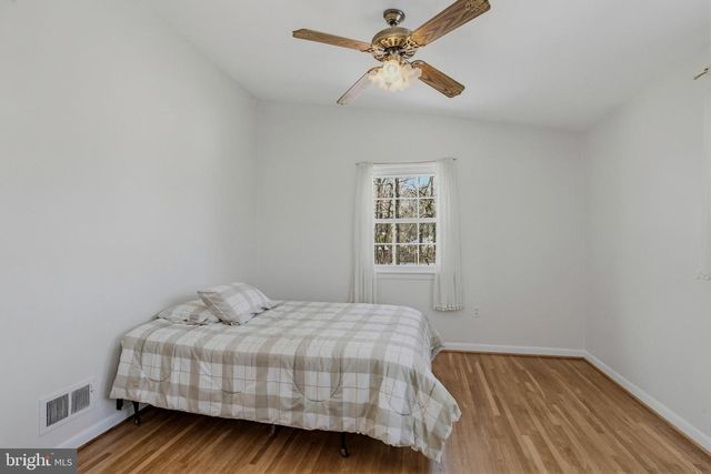 4102 LANDGREEN ST, Rockville, MD 20853