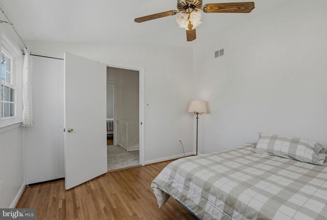 4102 LANDGREEN ST, Rockville, MD 20853