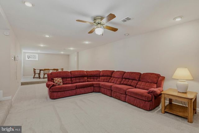 4102 LANDGREEN ST, Rockville, MD 20853