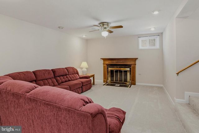 4102 LANDGREEN ST, Rockville, MD 20853