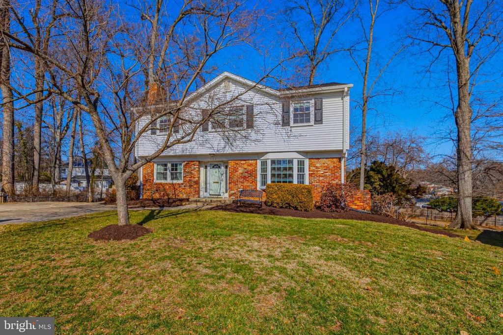 4102 LANDGREEN ST, Rockville, MD 20853