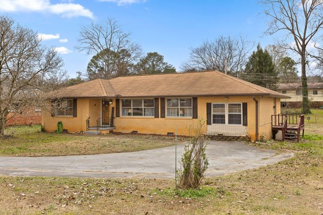 1102 Collins Circle, Chattanooga, TN 37411