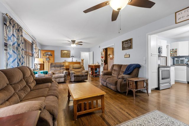 1102 Collins Circle, Chattanooga, TN 37411