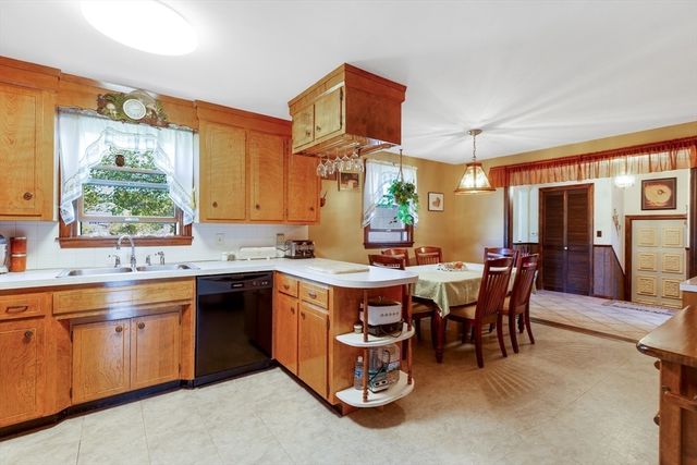 188 Poland Ave, Tewksbury, MA 01876