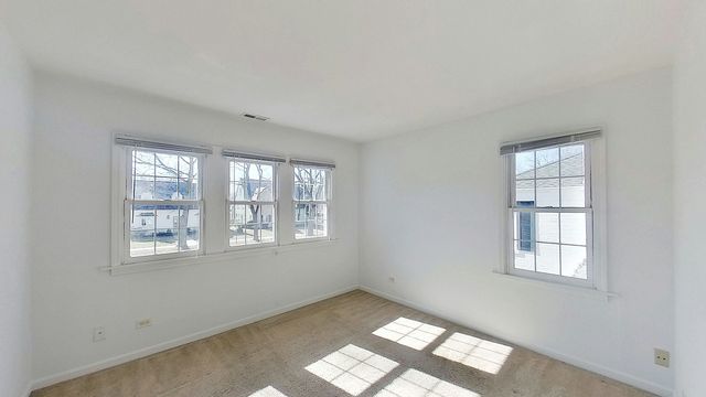 418 E Hillside Avenue, Barrington, IL 60010