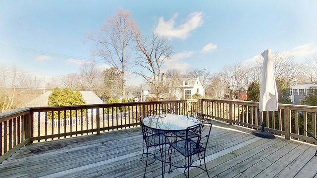 418 E Hillside Avenue, Barrington, IL 60010