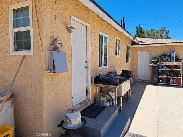 431 E Avenue R6, Palmdale, CA 93550