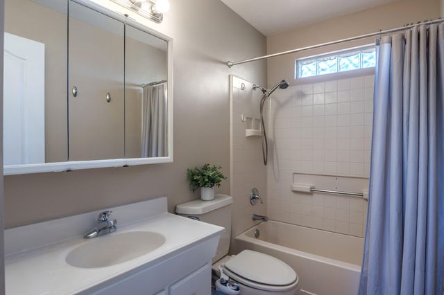 6412 St Josephs Avenue NW, Albuquerque, NM 87120