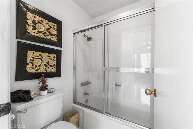 1745 Holly 302, Glendale, CA 91206