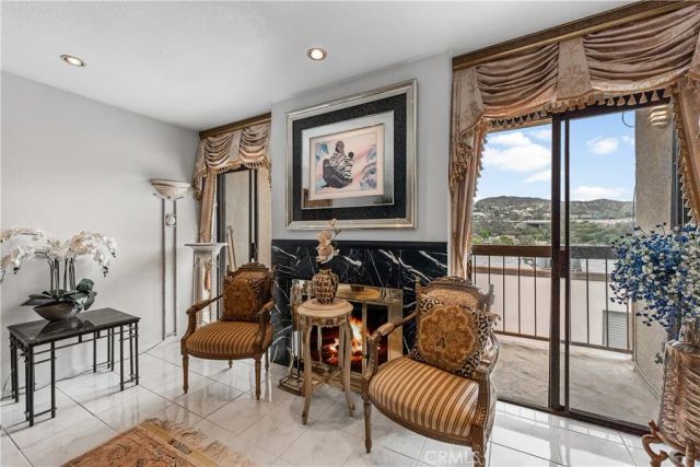1745 Holly 302, Glendale, CA 91206
