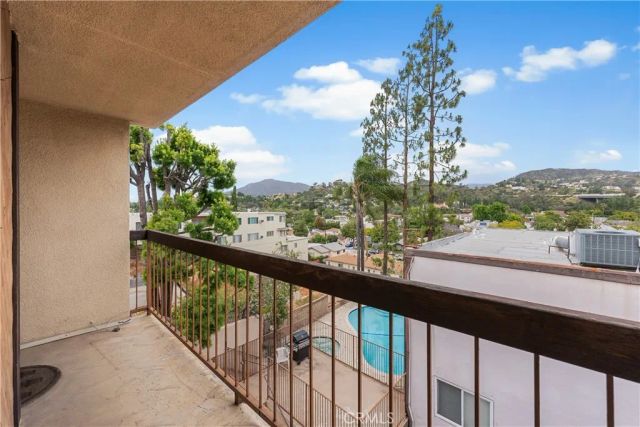 1745 Holly 302, Glendale, CA 91206