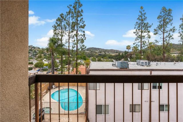 1745 Holly 302, Glendale, CA 91206