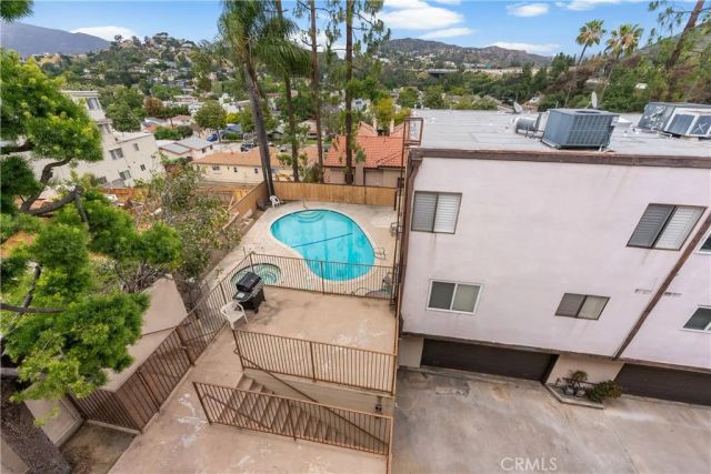 1745 Holly 302, Glendale, CA 91206