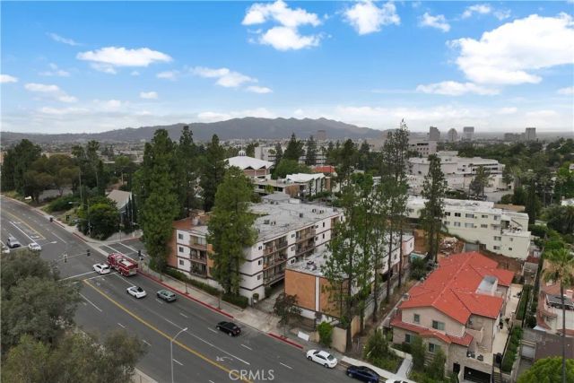 1745 Holly 302, Glendale, CA 91206