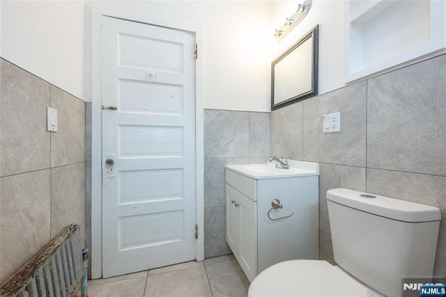 129 Howard Avenue, Passaic, NJ 07055