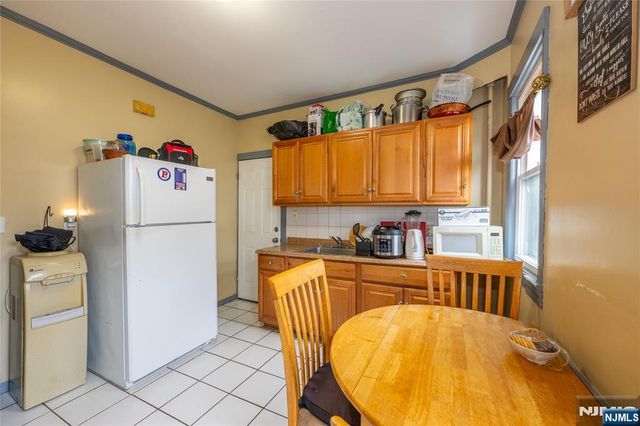 129 Howard Avenue, Passaic, NJ 07055