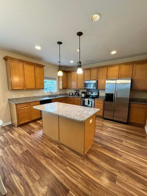 Image 14 of property listing at 1238 Cosmos Road, Summerville, SC 29483