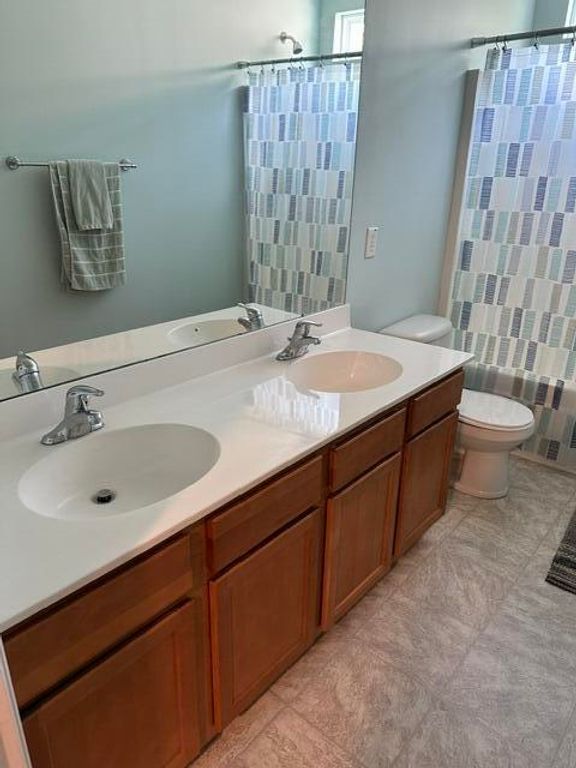 Image 25 of property listing at 1238 Cosmos Road, Summerville, SC 29483