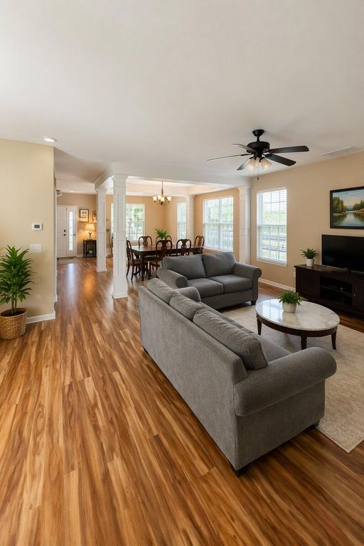 Image 6 of property listing at 1238 Cosmos Road, Summerville, SC 29483