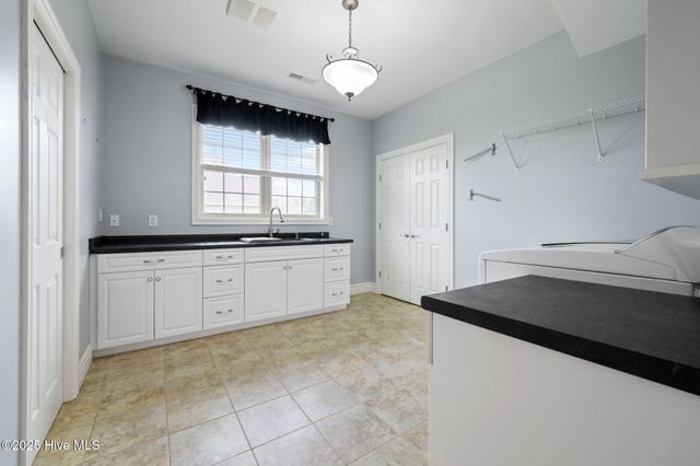 1127 Walbury Court, Leland, NC 28451