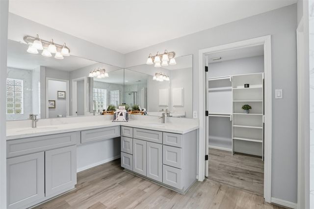 318 Indian Summer Drive, Sugar Land, TX 77479