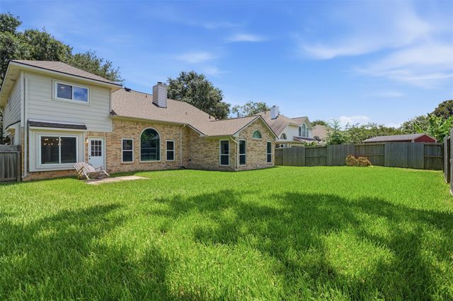 318 Indian Summer Drive, Sugar Land, TX 77479
