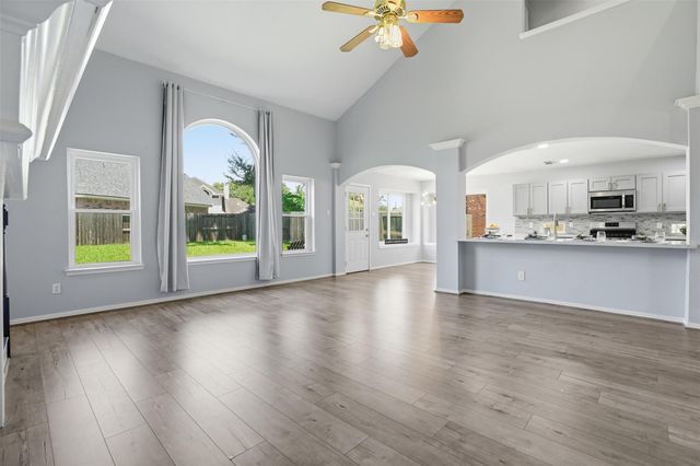 318 Indian Summer Drive, Sugar Land, TX 77479