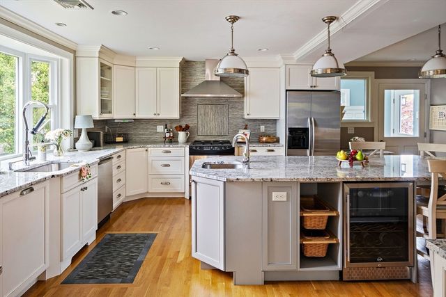 27 Tennyson Rd, Newton, MA 02465